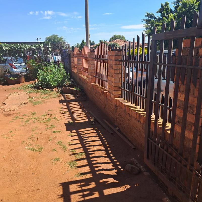 2 Bedroom Property for Sale in Boitekong North West
